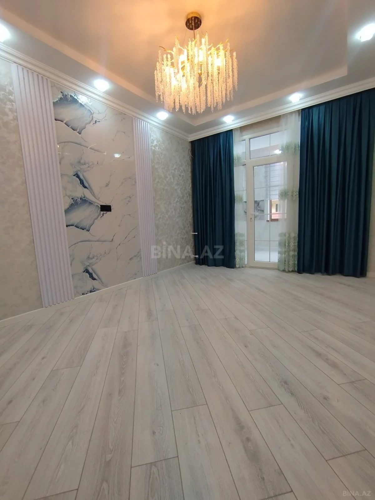 Satılır 4 otaqlı mənzil 96 m²