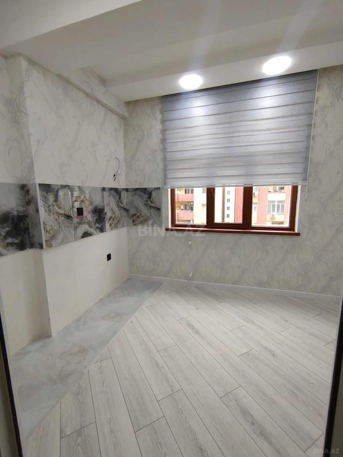 Satılır 4 otaqlı mənzil 96 m²