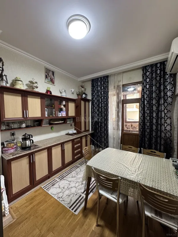Satılır 2 otaqlı mənzil 75 m²