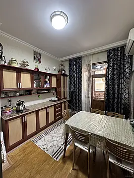 Satılır 2 otaqlı mənzil 75 m²