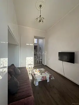 Satılır 1 otaqlı mənzil 35 m²