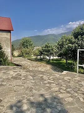 Satılır 6 otaqlı həyət evi 200 m²