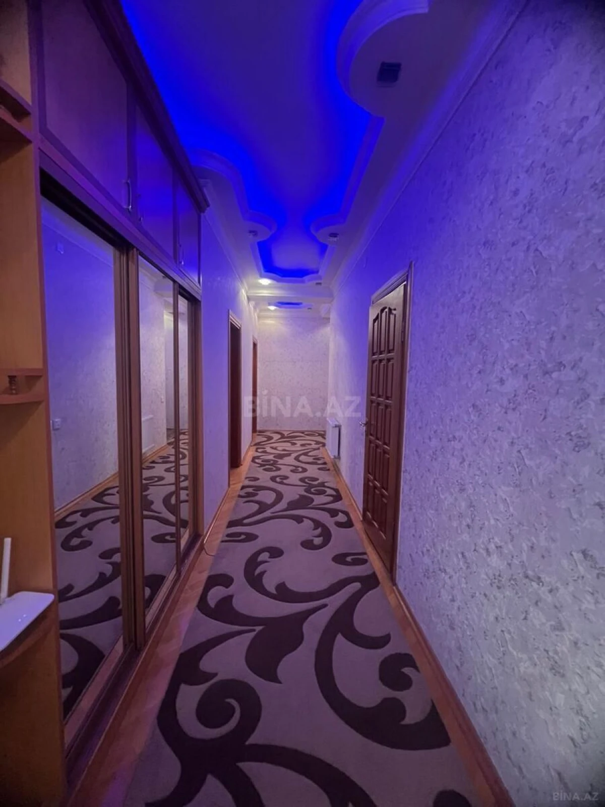 Kirayə verilir 3 otaqlı mənzil 135 m²