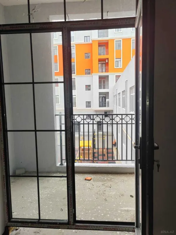 Satılır 4 otaqlı mənzil 149 m²