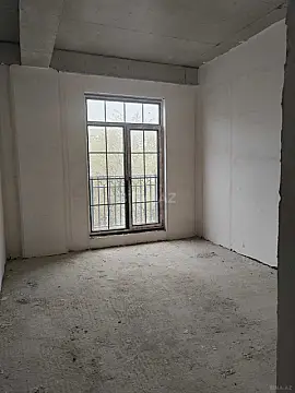 Satılır 4 otaqlı mənzil 149 m²