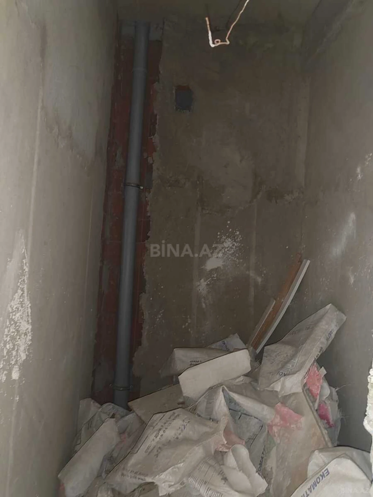 Satılır 4 otaqlı mənzil 149 m²