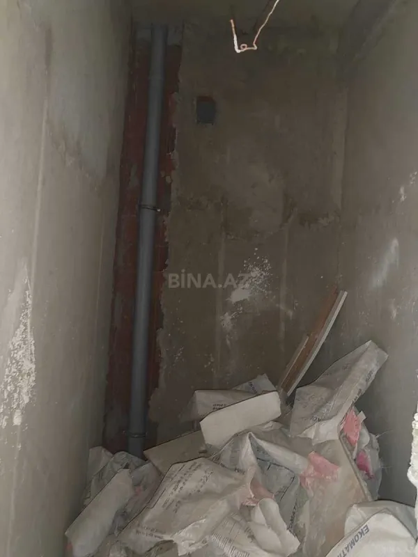 Satılır 4 otaqlı mənzil 149 m²