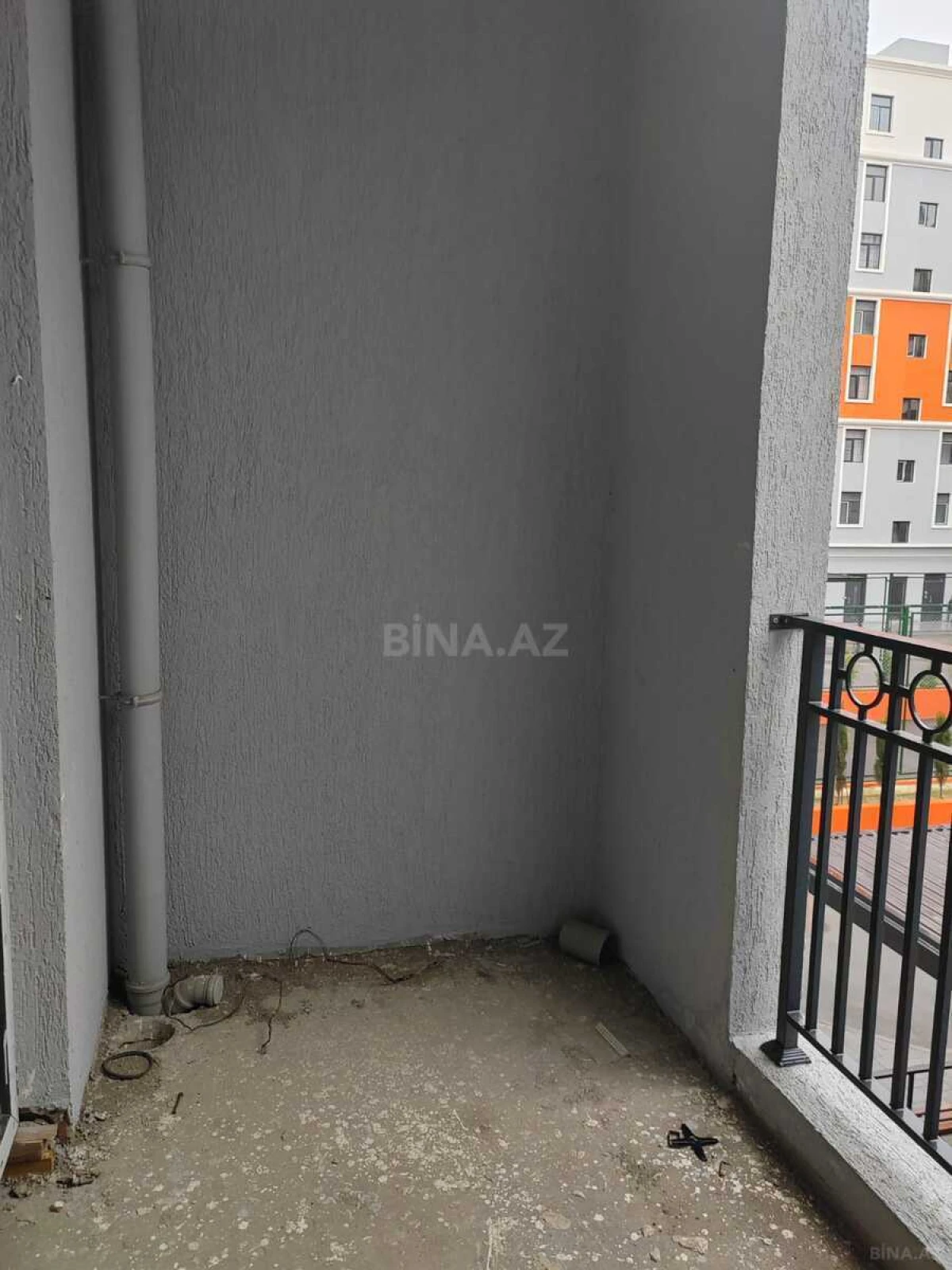 Satılır 4 otaqlı mənzil 149 m²