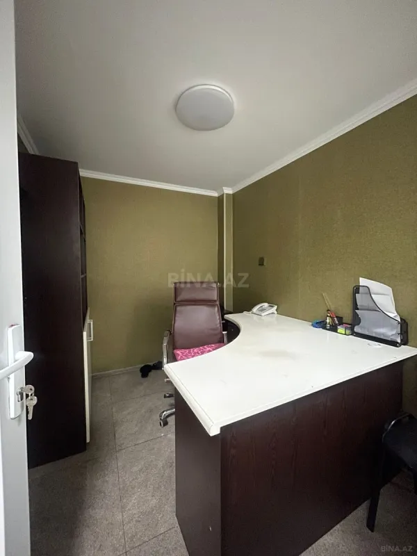 Satılır 6 otaqlı ofis 100 m²