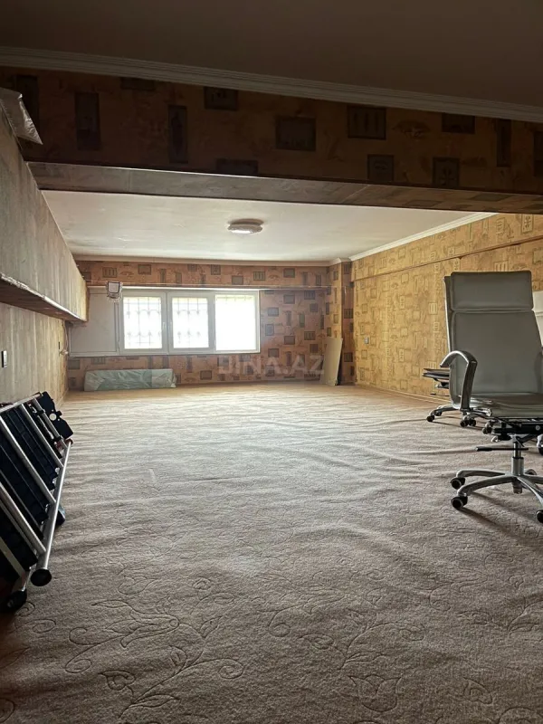 Satılır 6 otaqlı ofis 100 m²