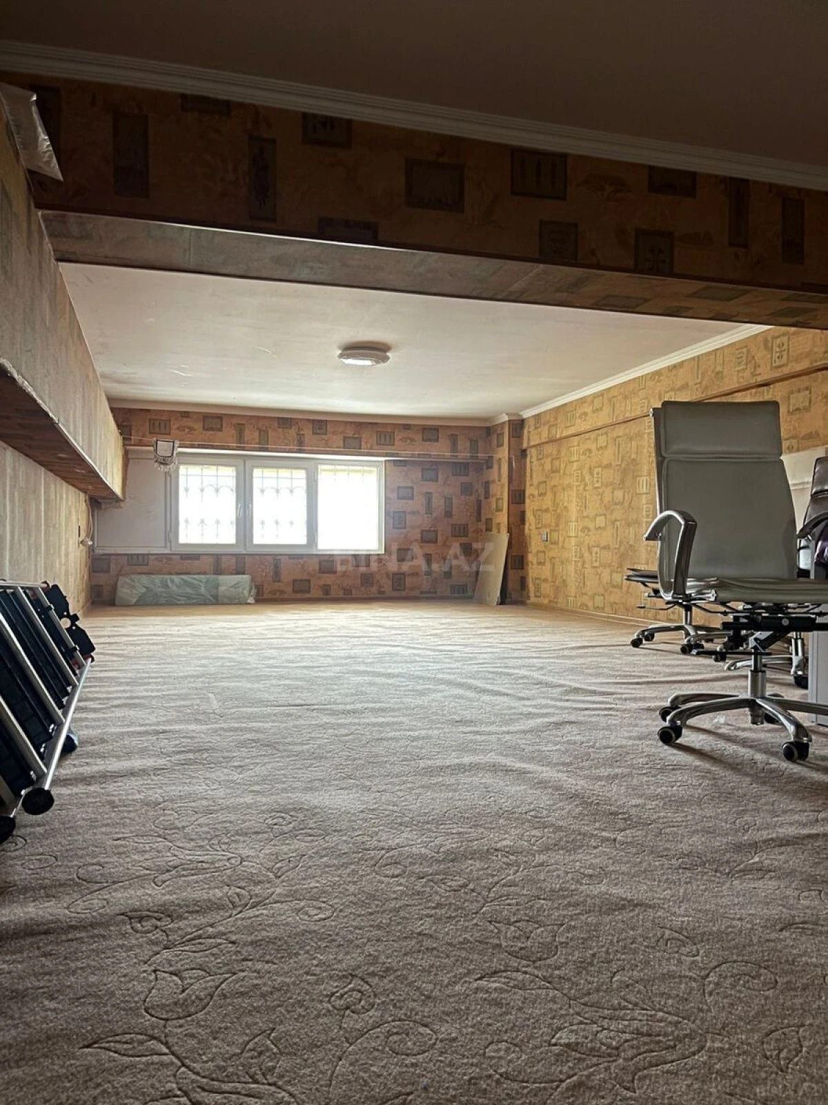 Satılır 6 otaqlı ofis 100 m²