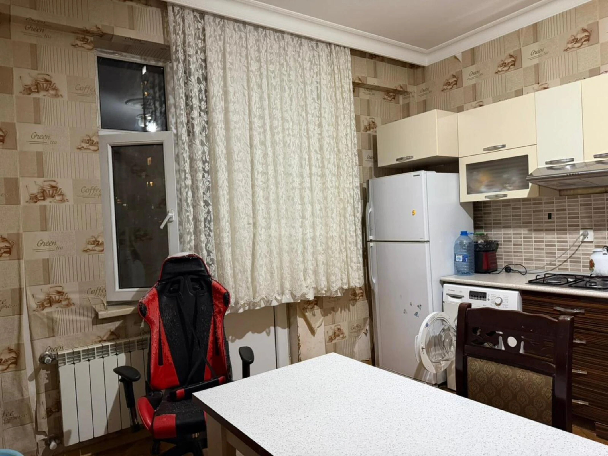 Satılır 2 otaqlı mənzil 85 m²