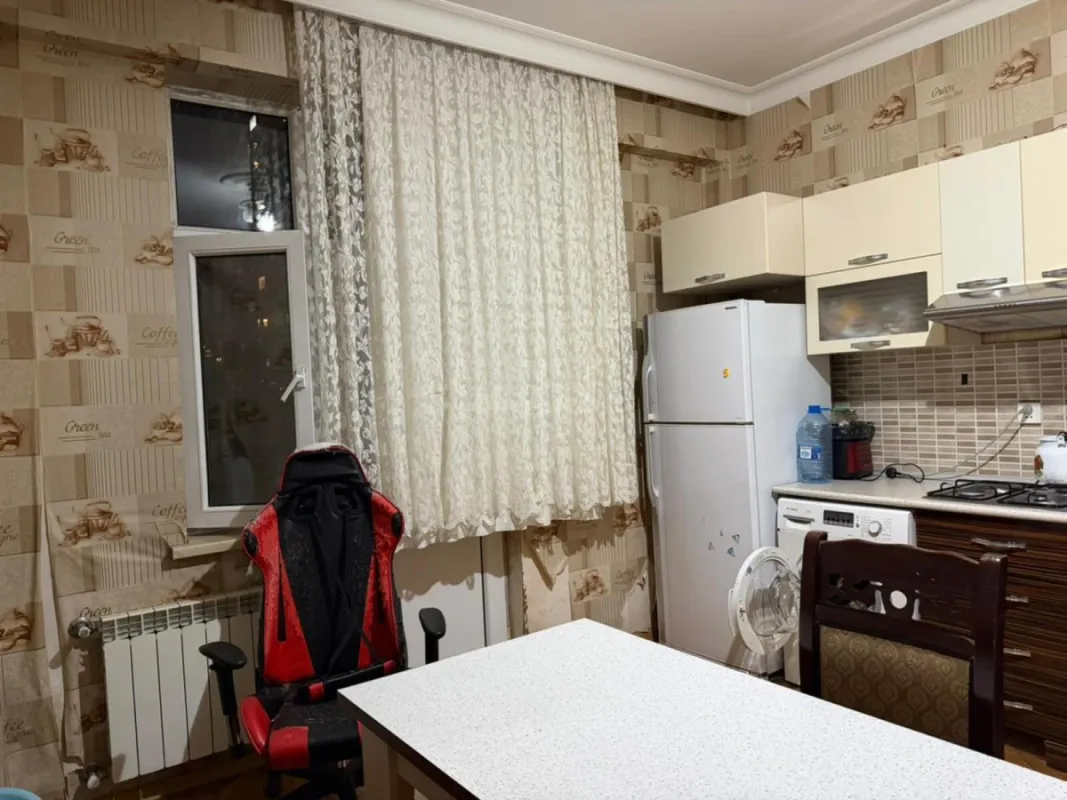 Satılır 2 otaqlı mənzil 85 m²
