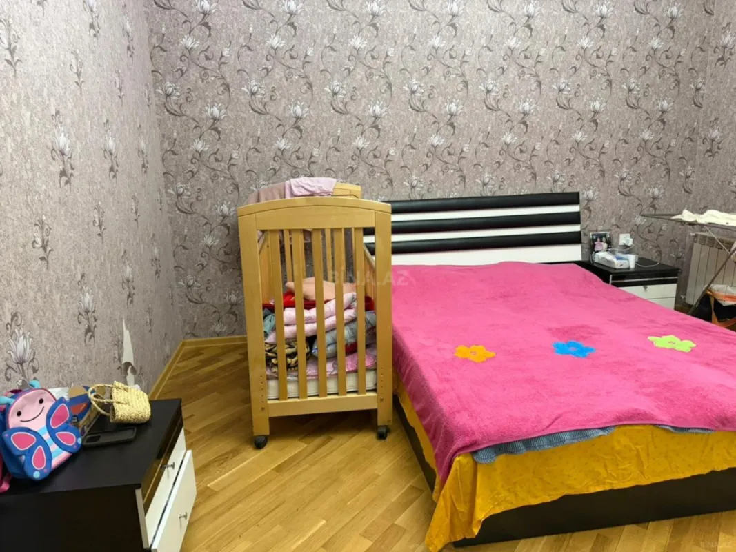 Satılır 2 otaqlı mənzil 85 m²