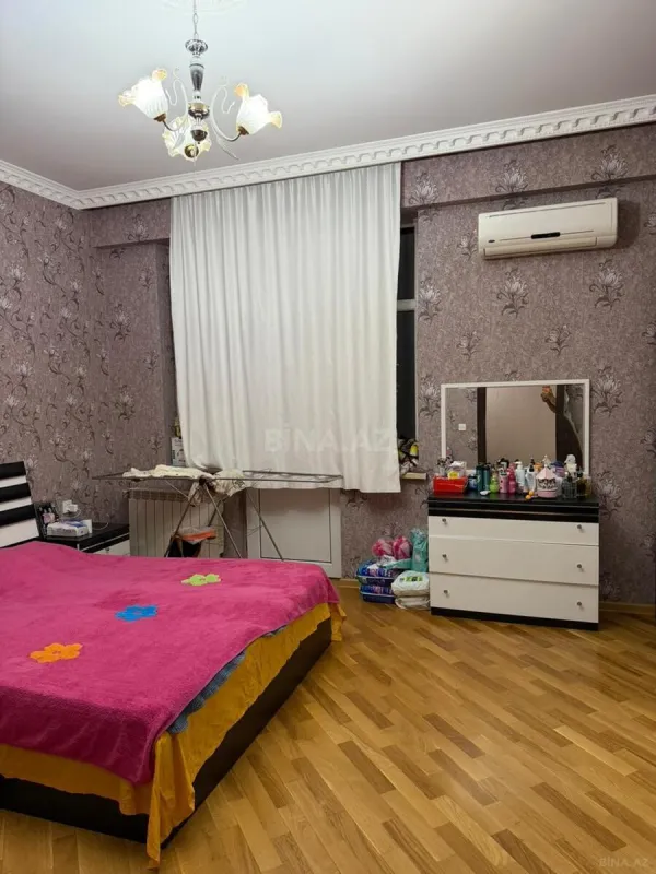 Satılır 2 otaqlı mənzil 85 m²