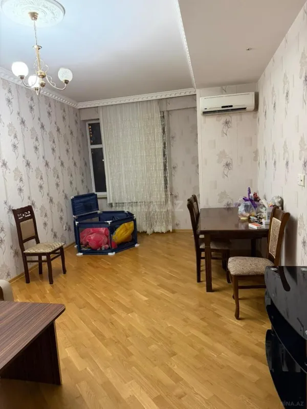 Satılır 2 otaqlı mənzil 85 m²
