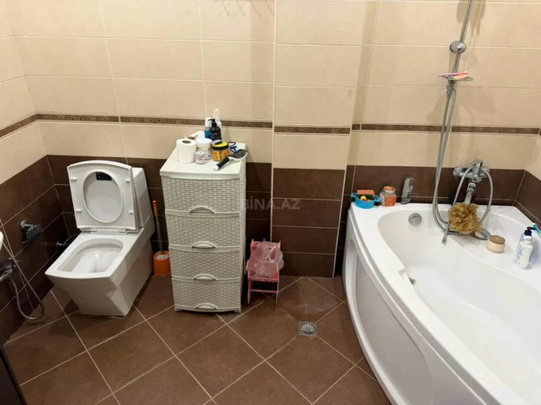 Satılır 2 otaqlı mənzil 85 m²