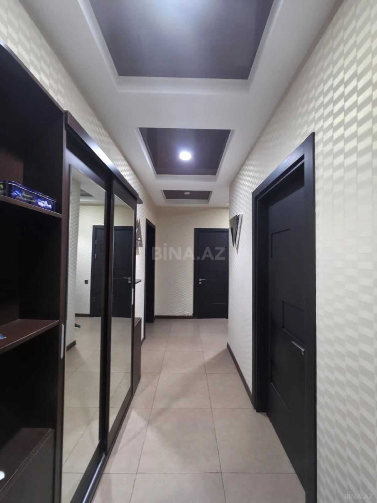 Satılır 3 otaqlı mənzil 98 m²