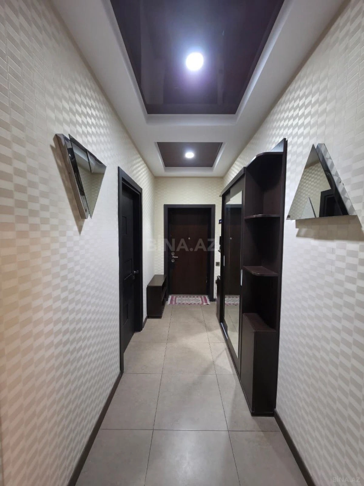 Satılır 3 otaqlı mənzil 98 m²