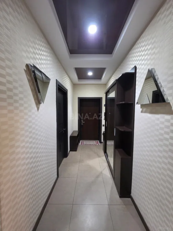 Satılır 3 otaqlı mənzil 98 m²