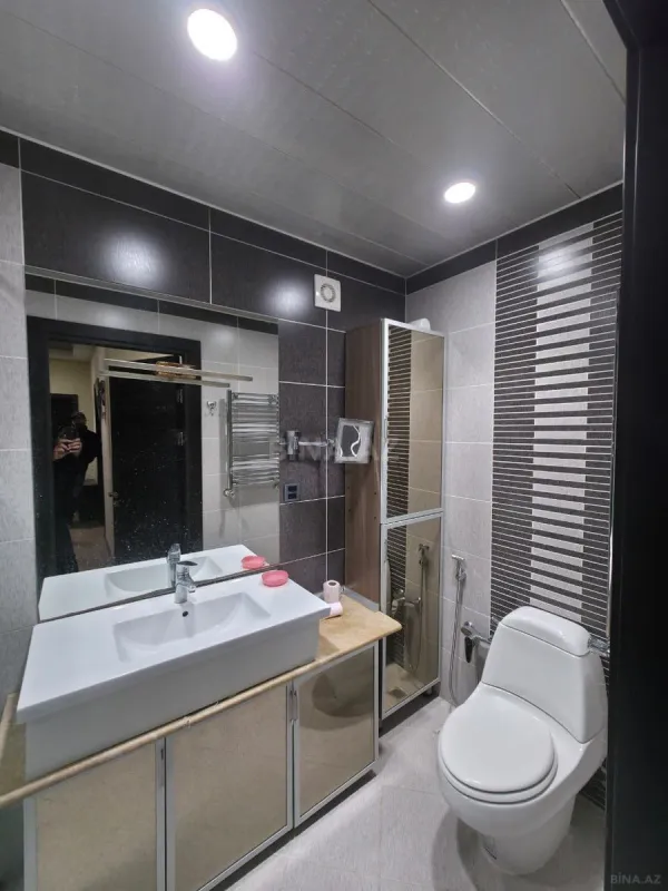 Satılır 3 otaqlı mənzil 98 m²