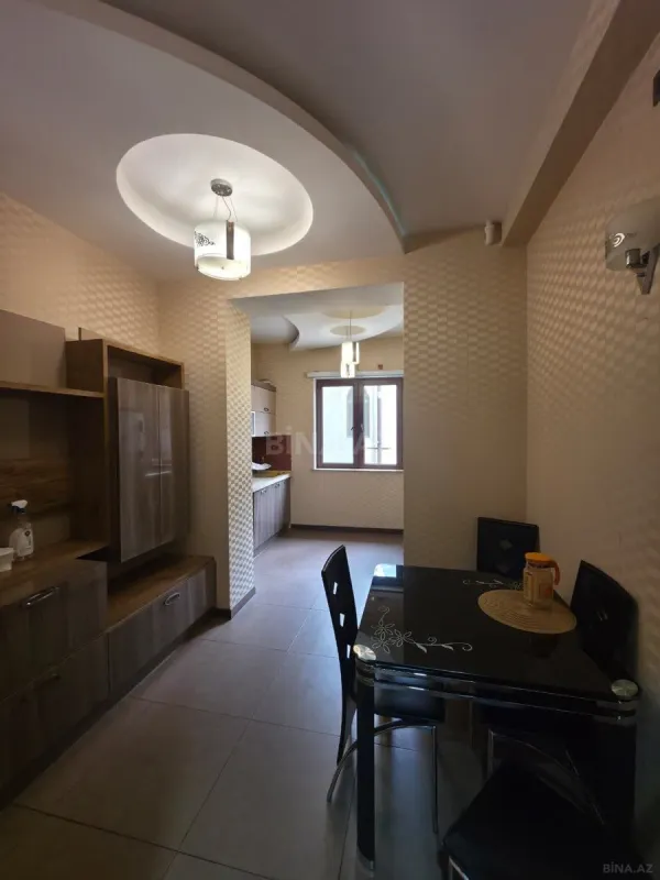 Satılır 3 otaqlı mənzil 98 m²