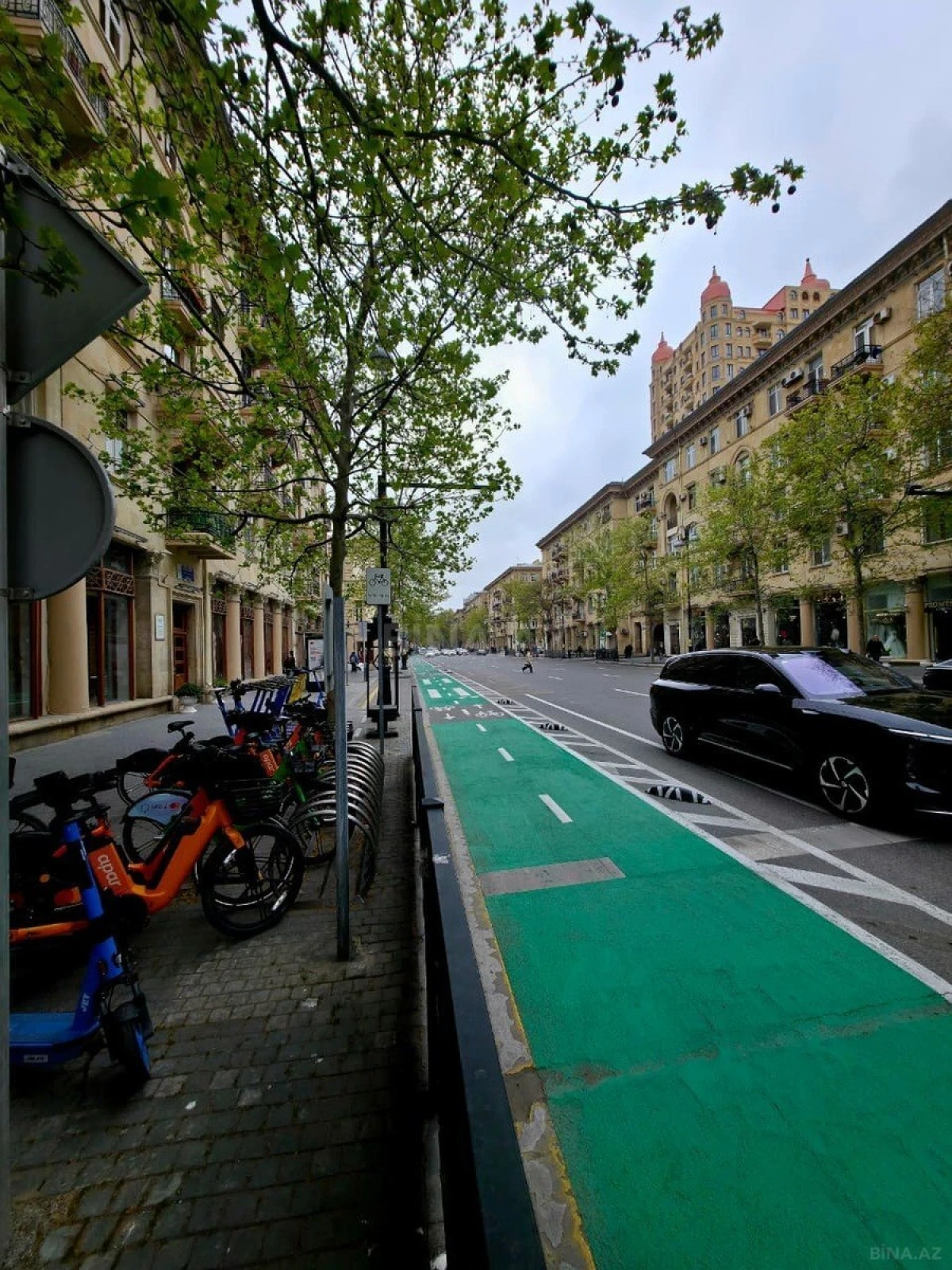 Satılır 3 otaqlı mənzil 98 m²