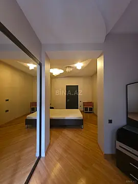 Satılır 3 otaqlı mənzil 98 m²