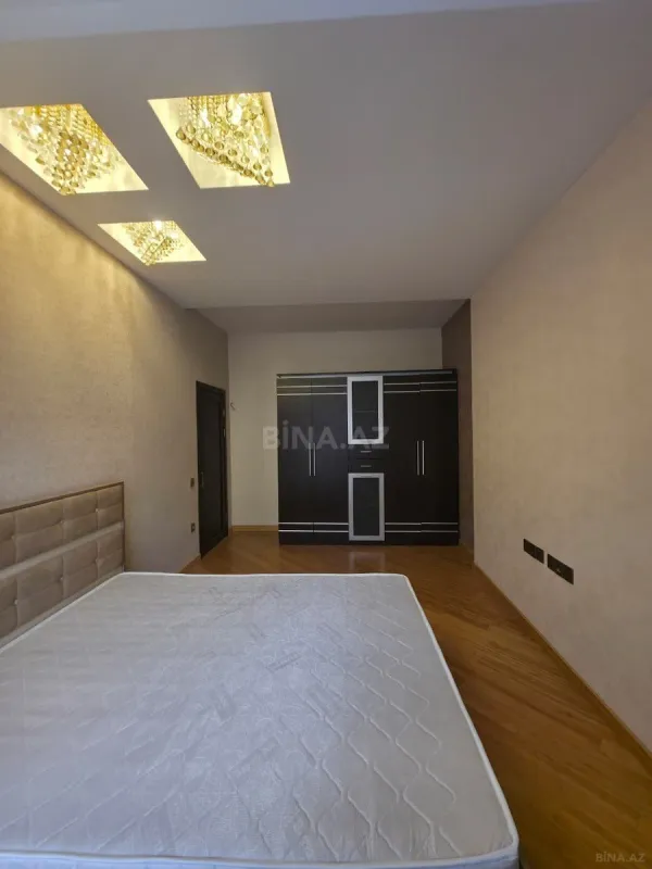 Satılır 3 otaqlı mənzil 98 m²