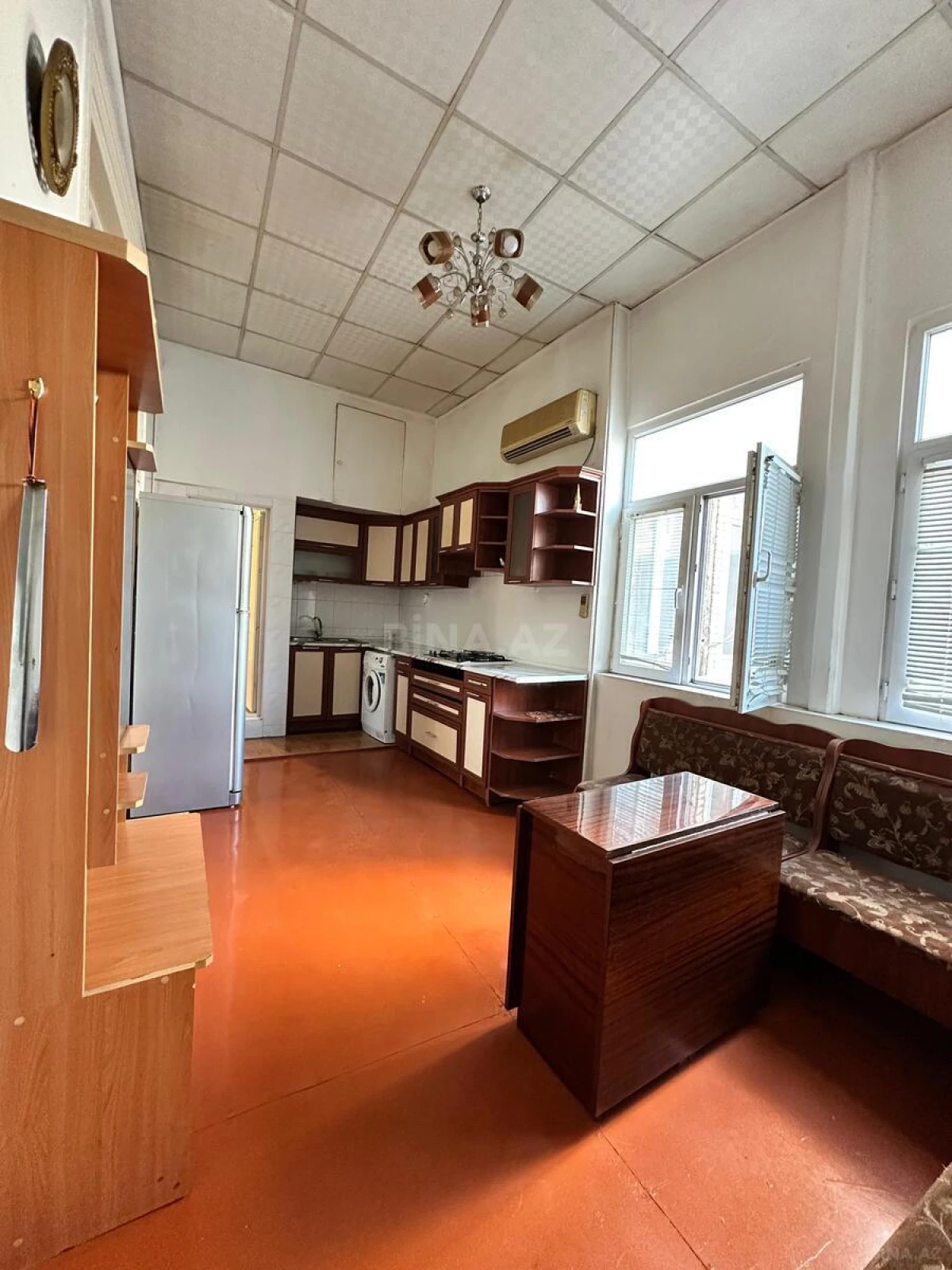 Kirayə verilir 2 otaqlı mənzil 85 m²