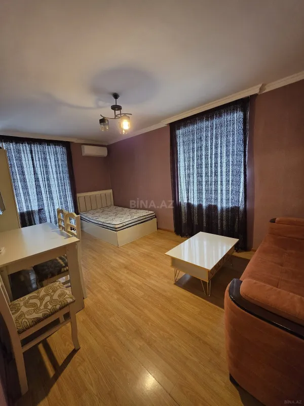 Satılır 1 otaqlı mənzil 42 m²