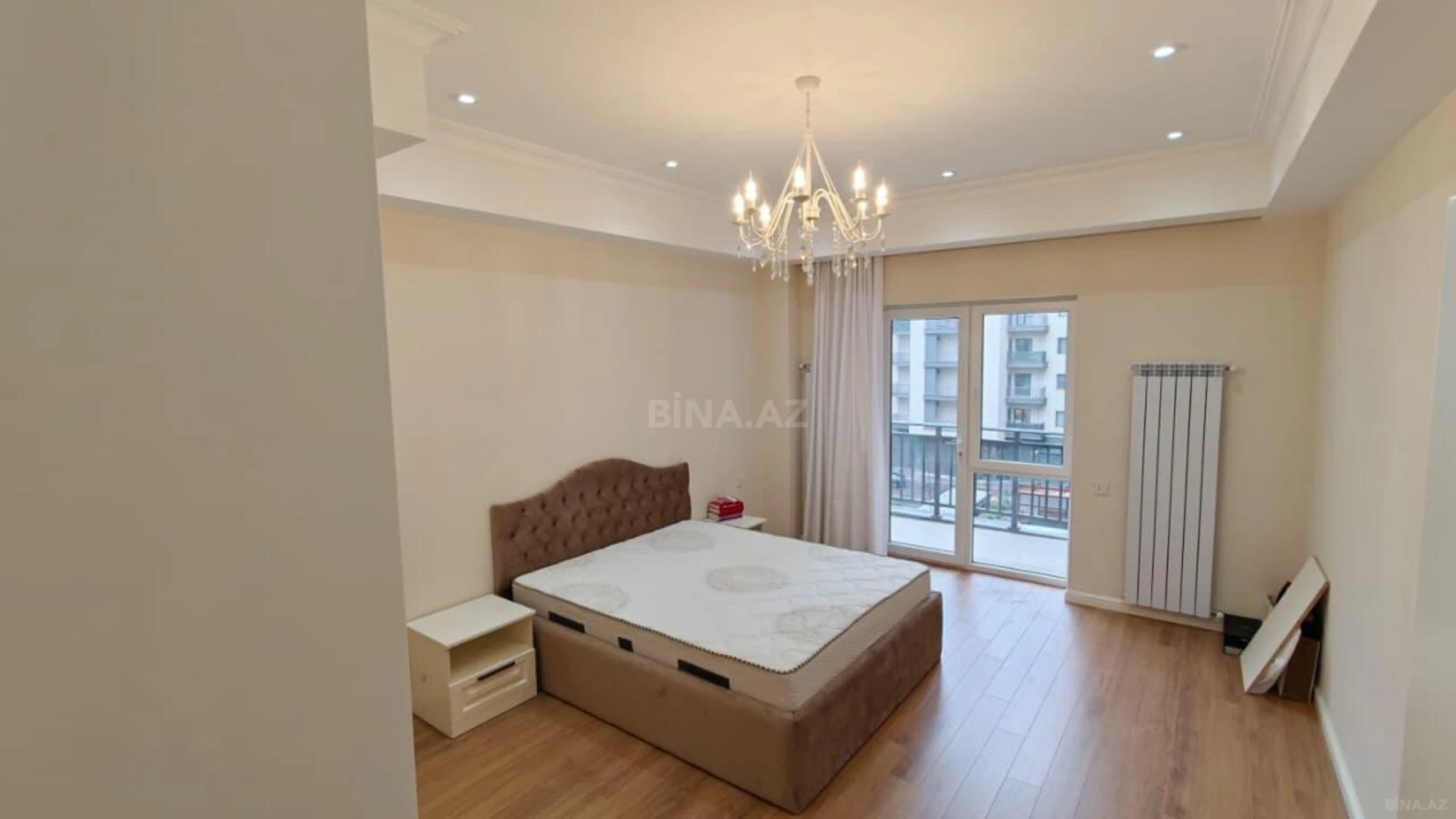 Kirayə verilir 3 otaqlı mənzil 145 m²