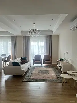 Kirayə verilir 3 otaqlı mənzil 145 m²