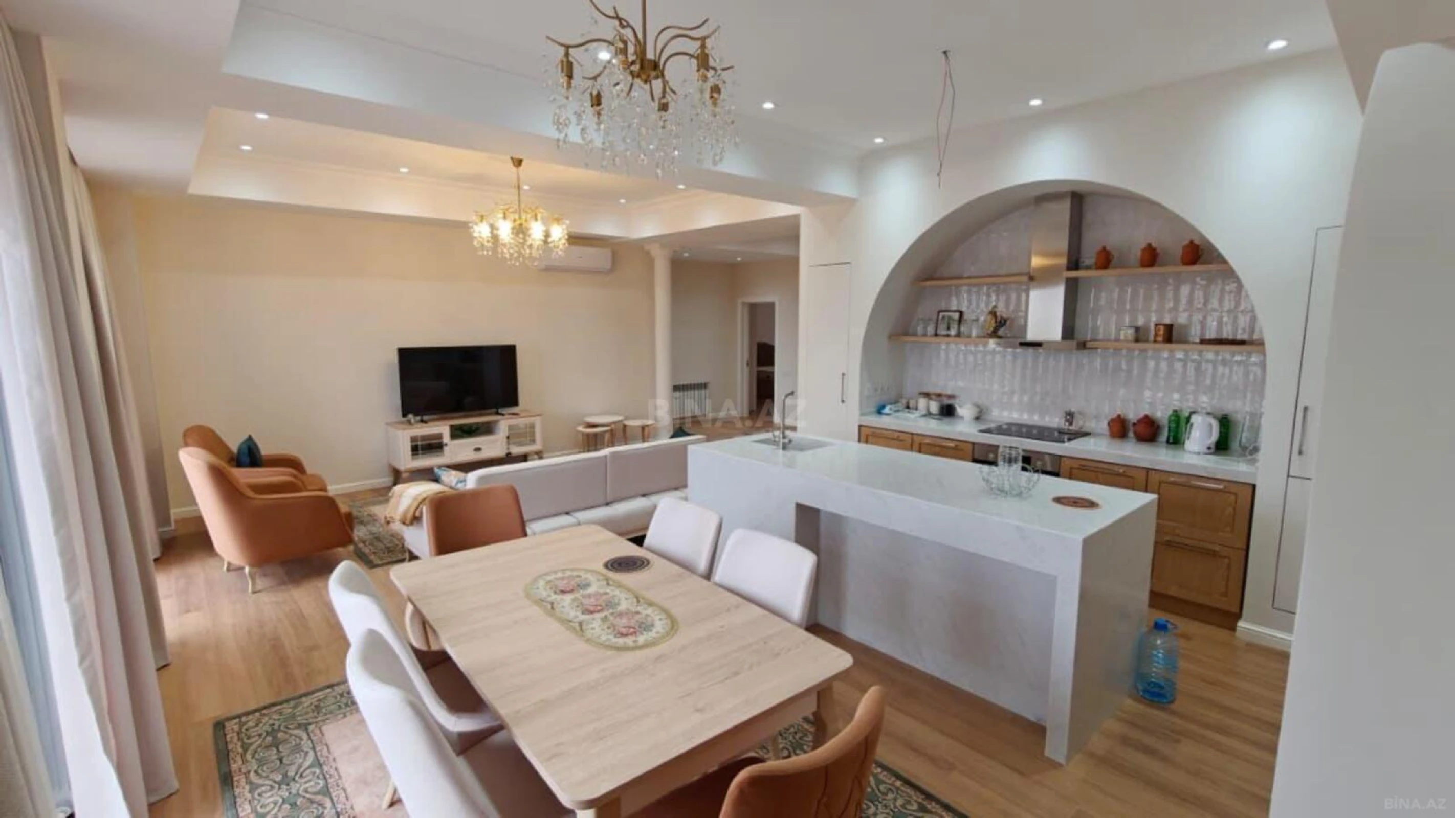 Kirayə verilir 3 otaqlı mənzil 145 m²