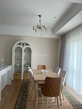 Kirayə verilir 3 otaqlı mənzil 145 m²