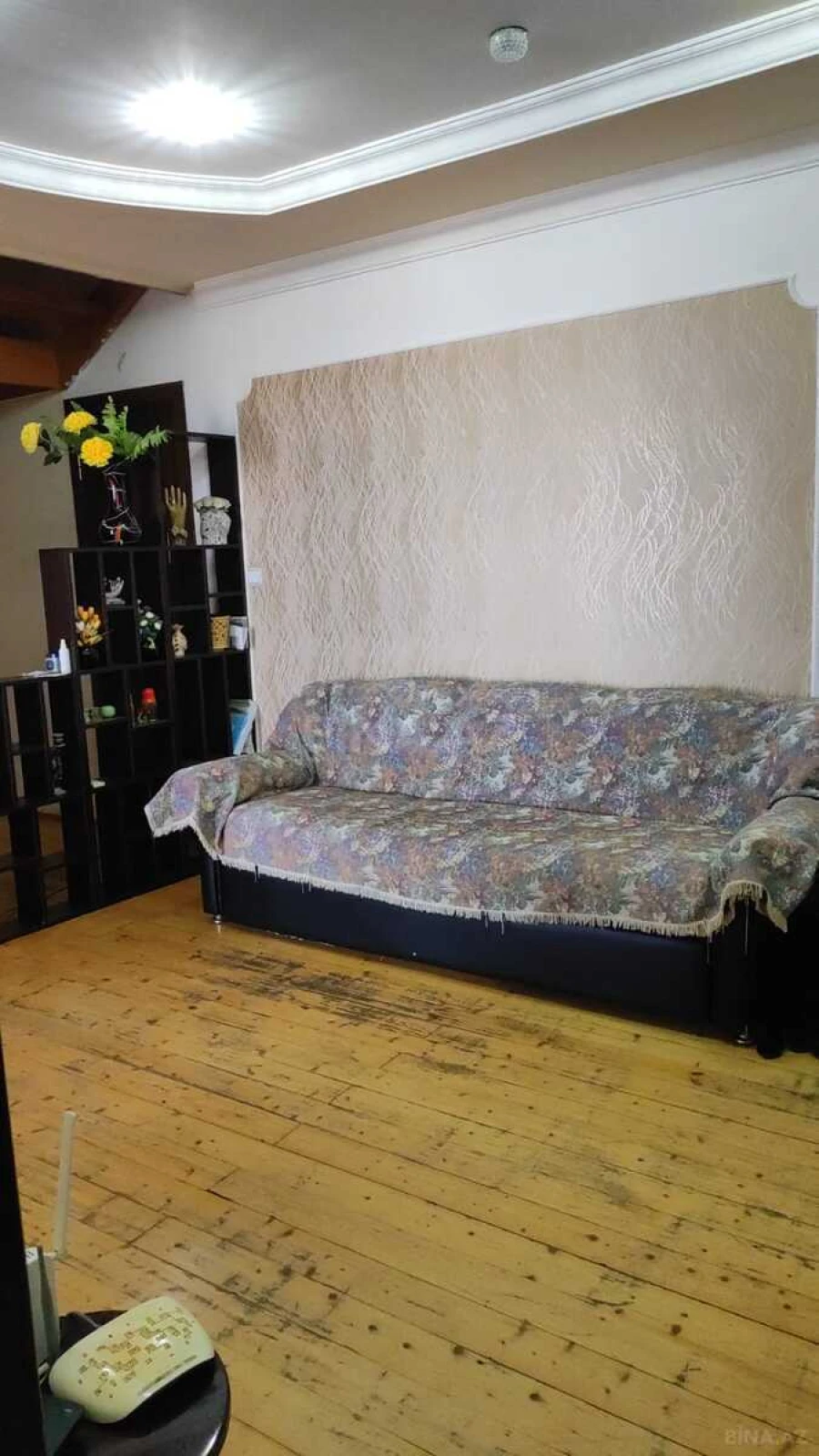 Satılır 6 otaqlı həyət evi 240 m²