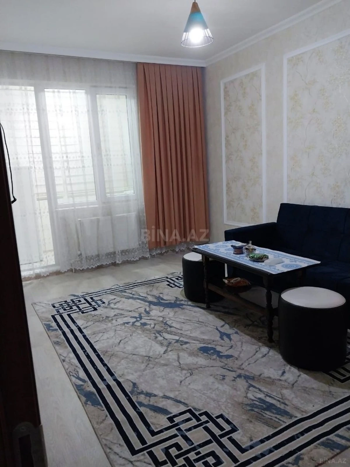 Kirayə verilir 2 otaqlı mənzil 60 m²