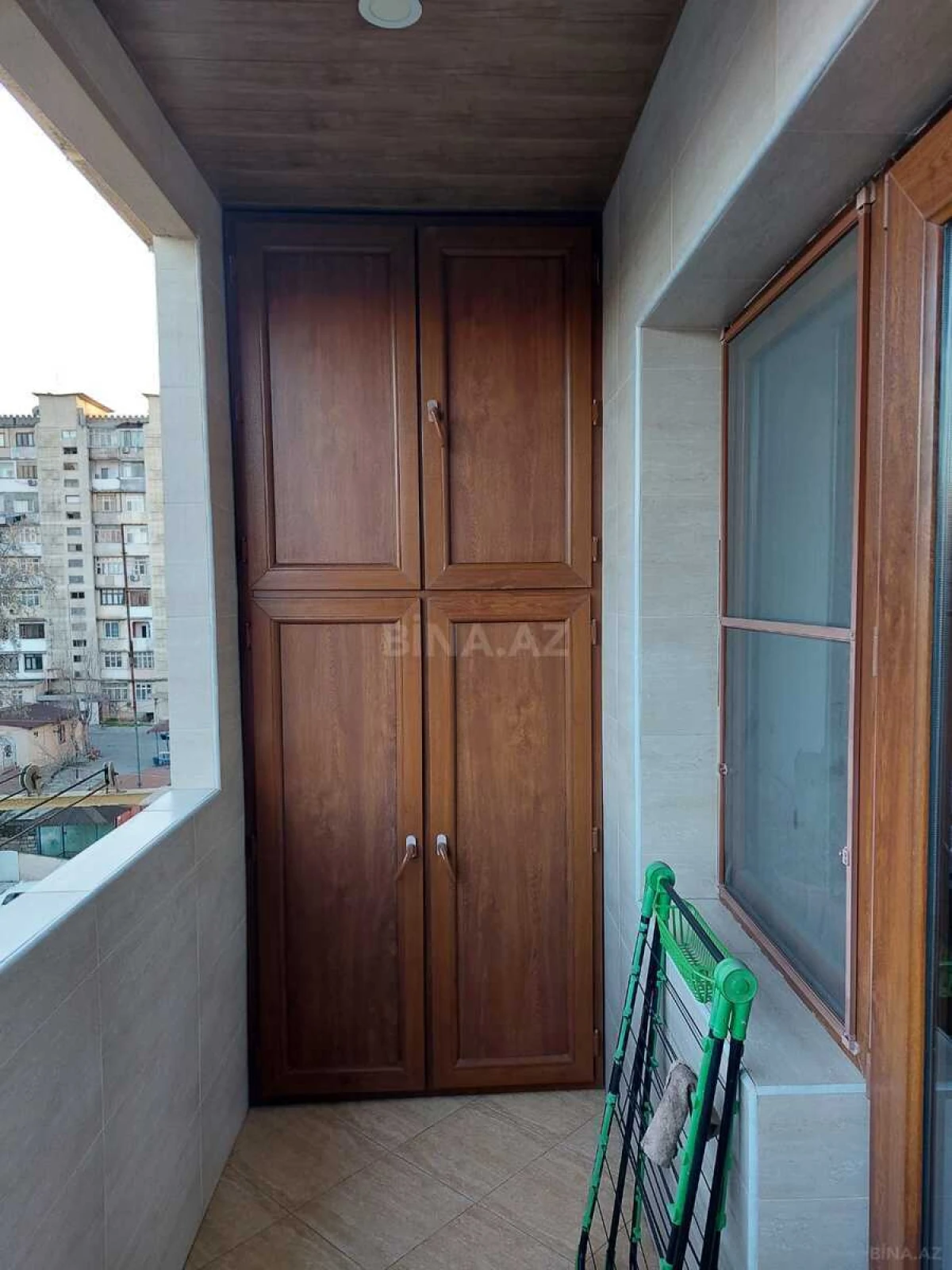 Satılır 4 otaqlı mənzil 120 m²