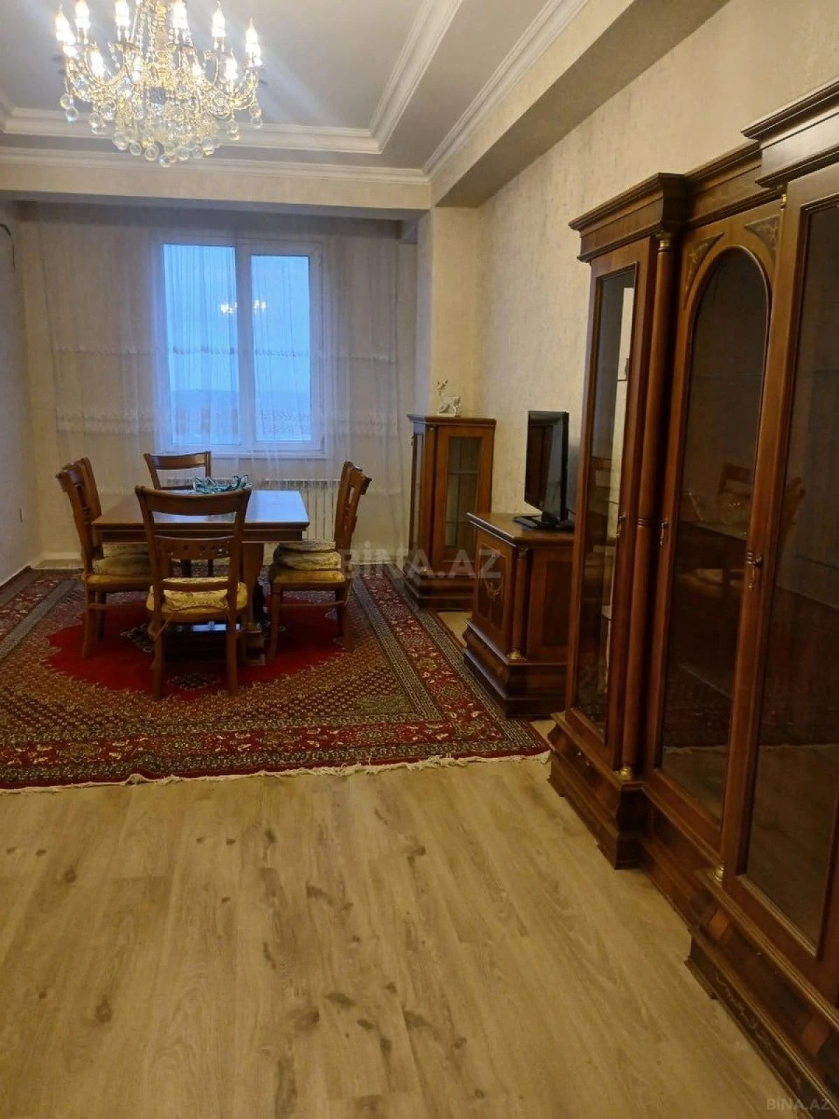 Kirayə verilir 3 otaqlı mənzil 101 m²