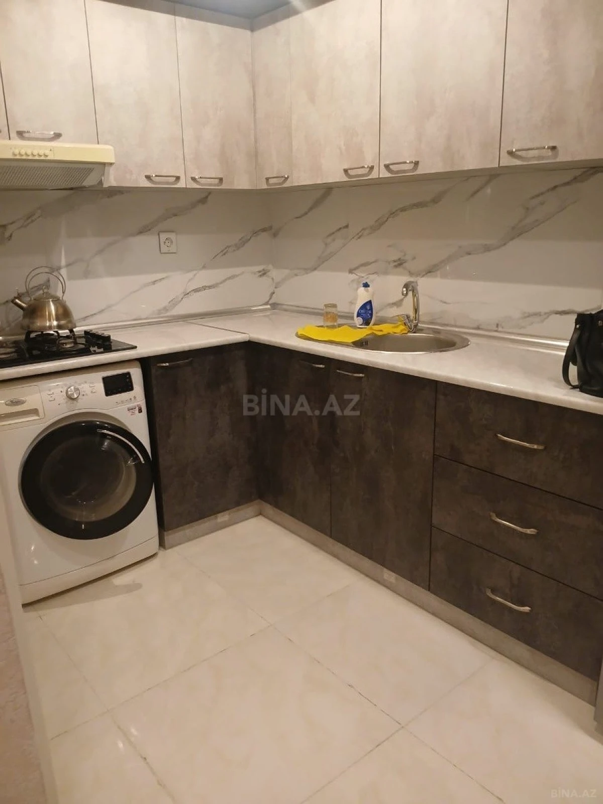 Kirayə verilir 3 otaqlı mənzil 101 m²