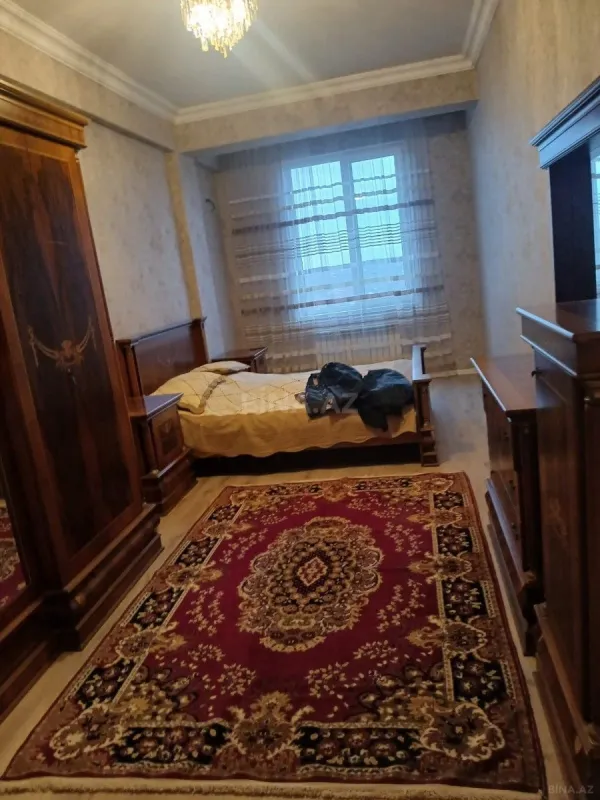 Kirayə verilir 3 otaqlı mənzil 101 m²