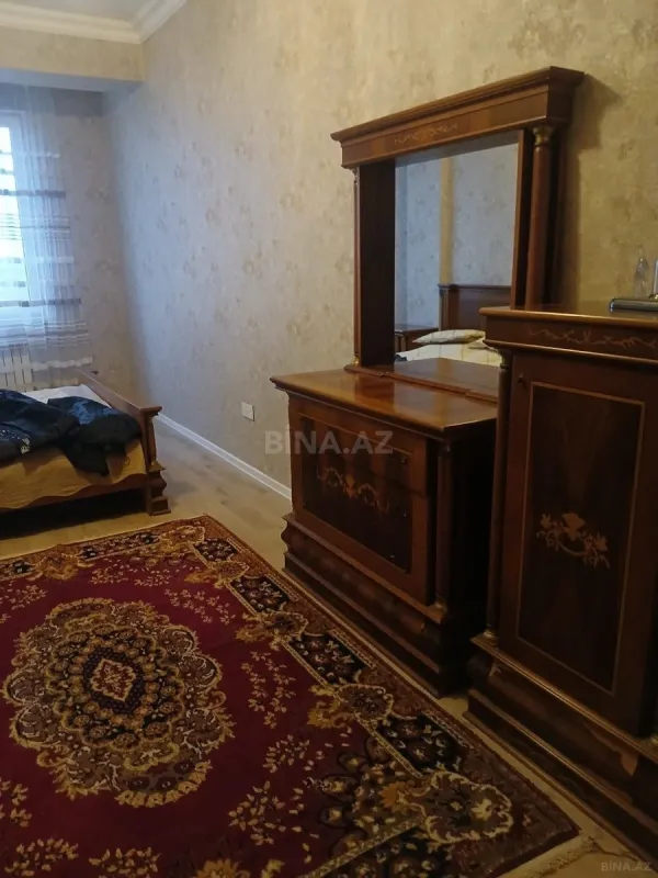 Kirayə verilir 3 otaqlı mənzil 101 m²