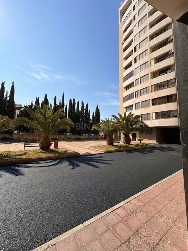 Satılır 3 otaqlı mənzil 117 m²