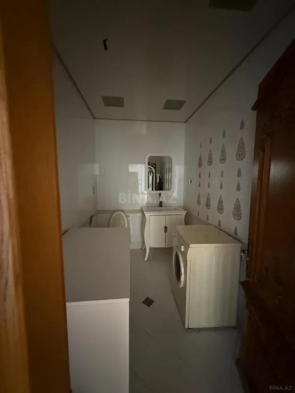 Kirayə verilir 3 otaqlı mənzil 155 m²