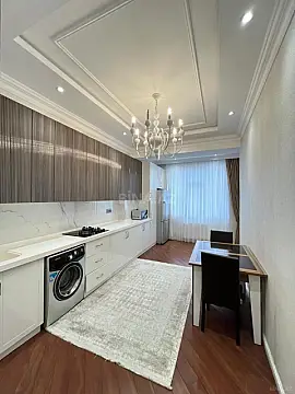 Satılır 3 otaqlı mənzil 117 m²