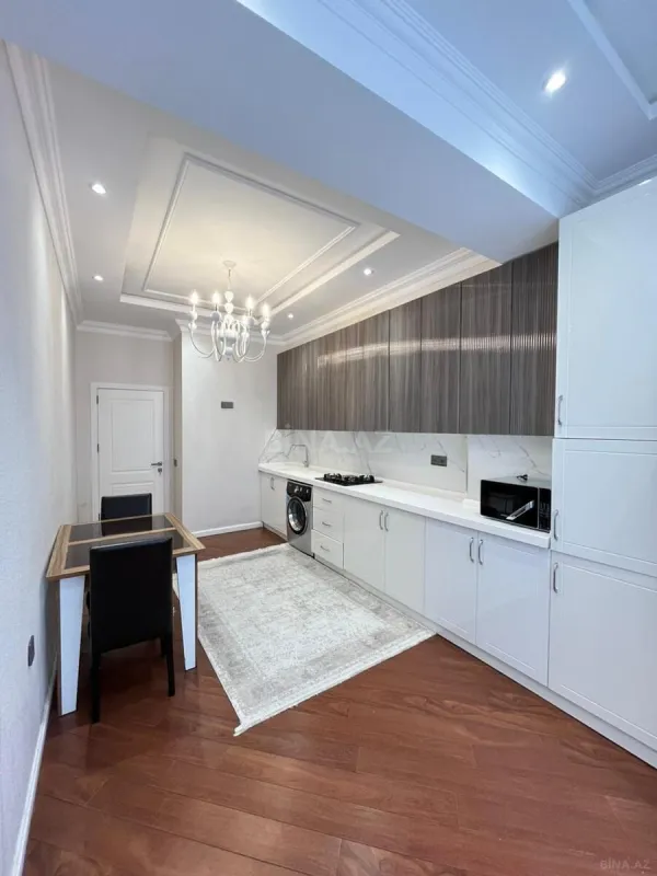 Satılır 3 otaqlı mənzil 117 m²