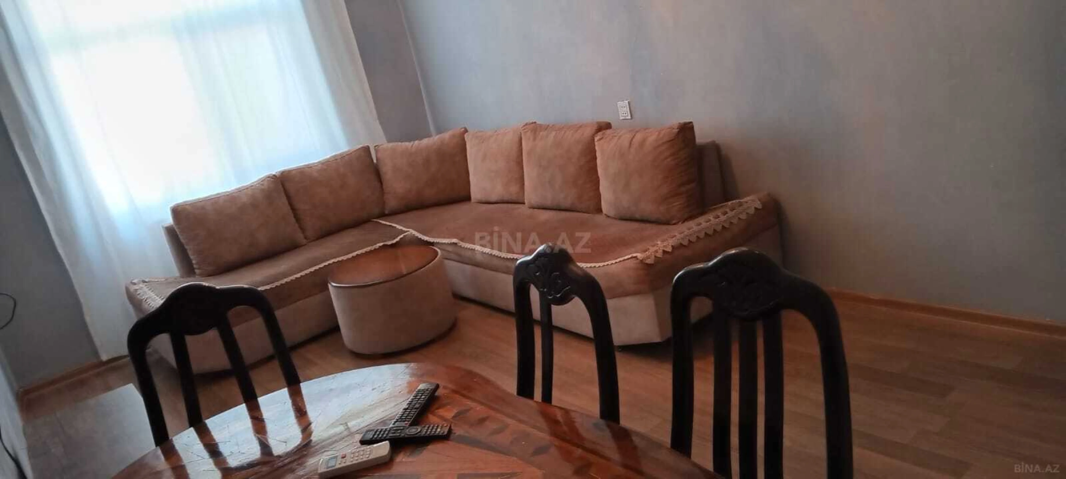 Kirayə verilir 2 otaqlı mənzil 70 m²