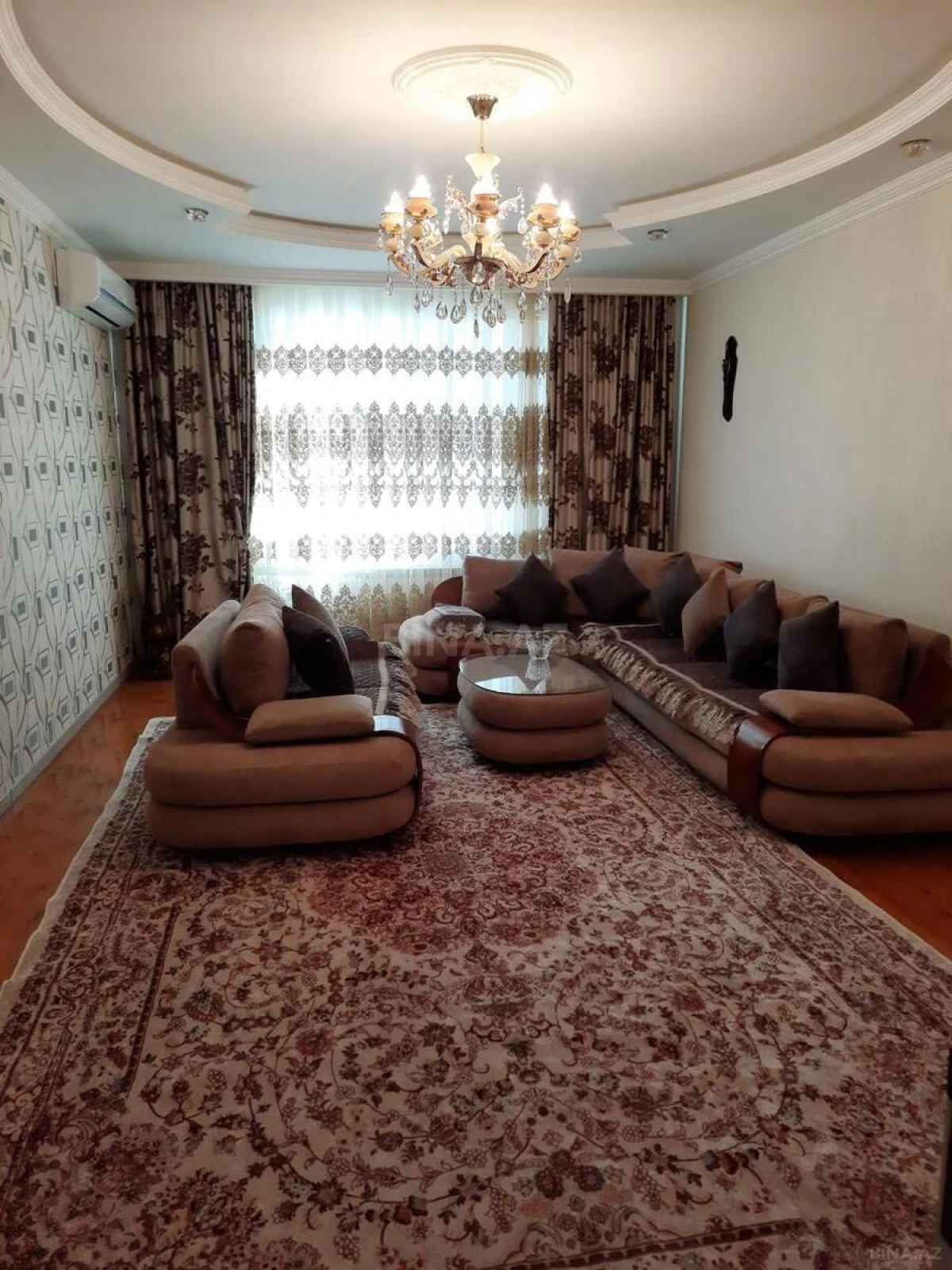 Kirayə verilir 3 otaqlı mənzil 125 m²