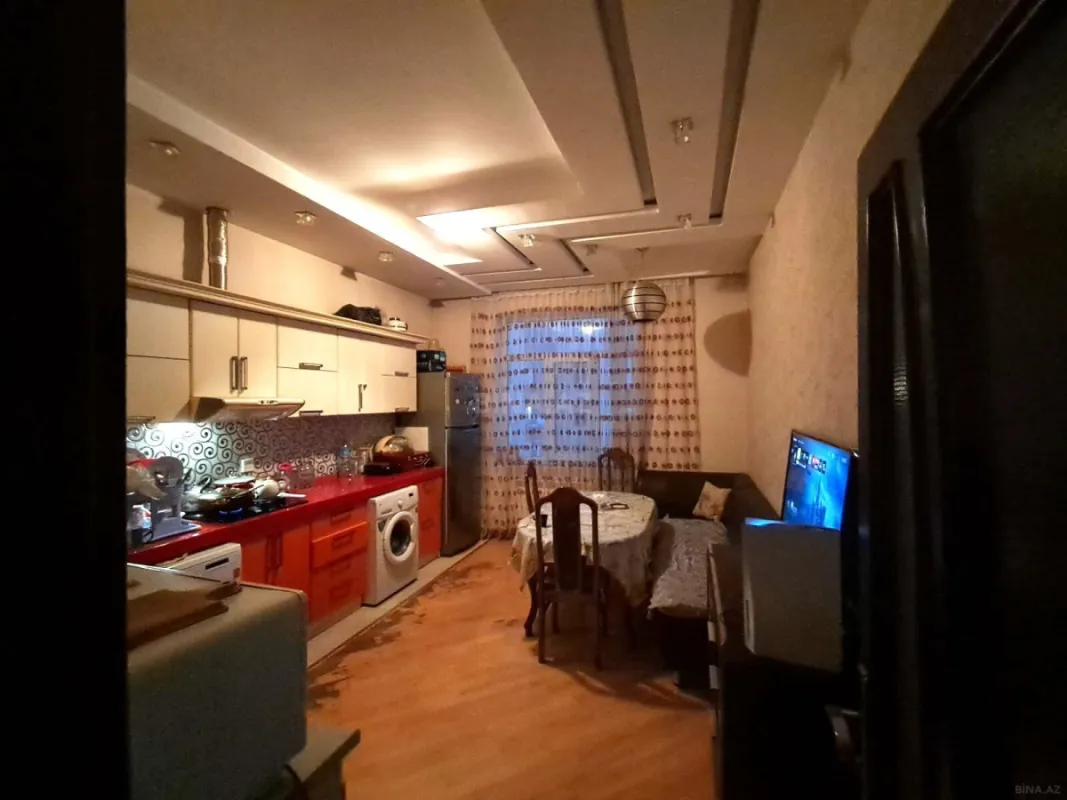 Satılır 2 otaqlı mənzil 100 m²