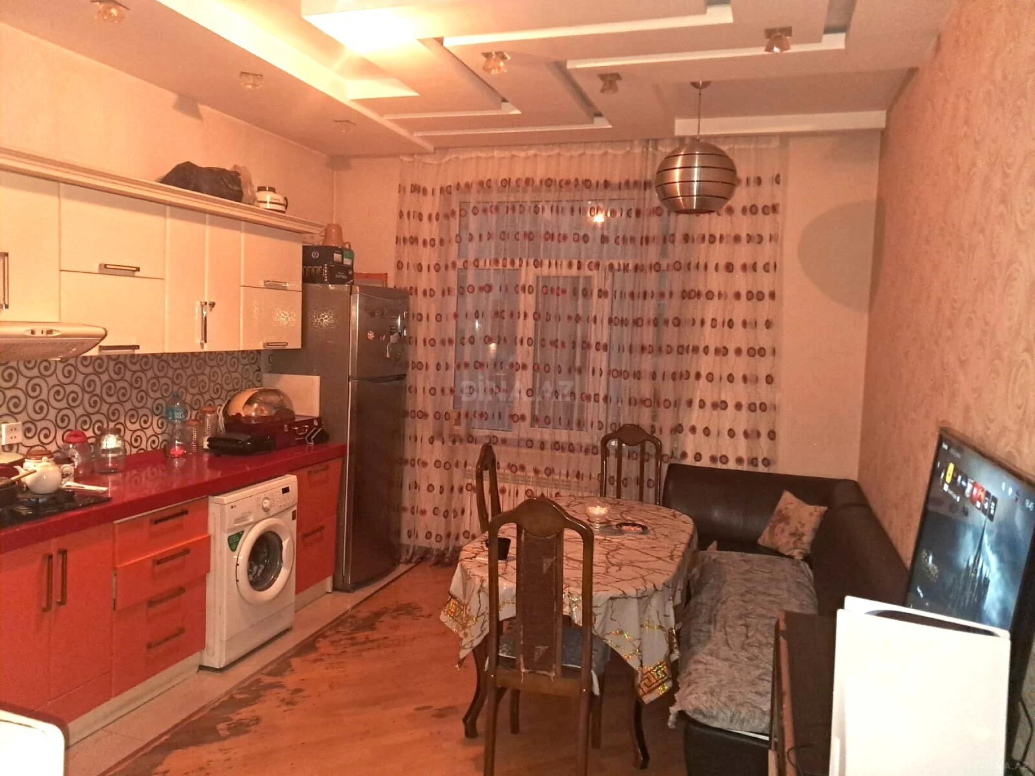 Satılır 2 otaqlı mənzil 100 m²